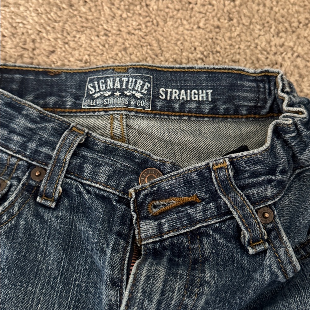 3 Pair of Boys Jeans - Wrangler & Levi - Picture 15 of 16